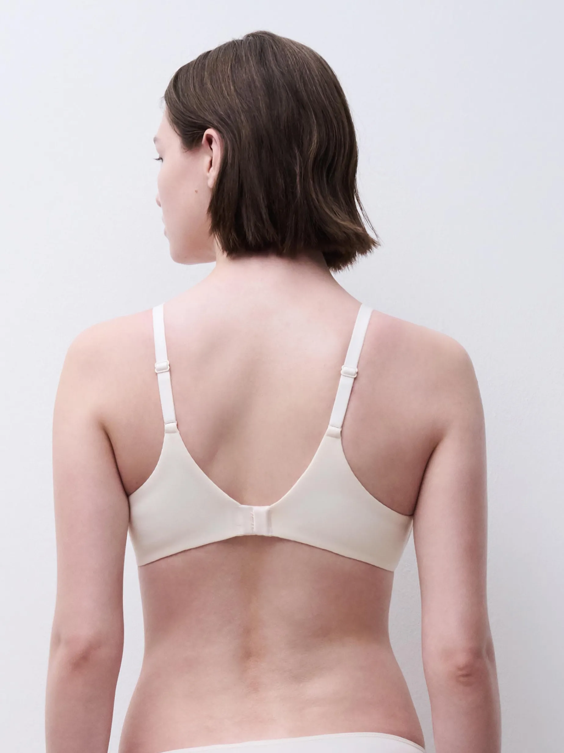 Chantelle EasyFeel Honey Beugelloze BH - Talc