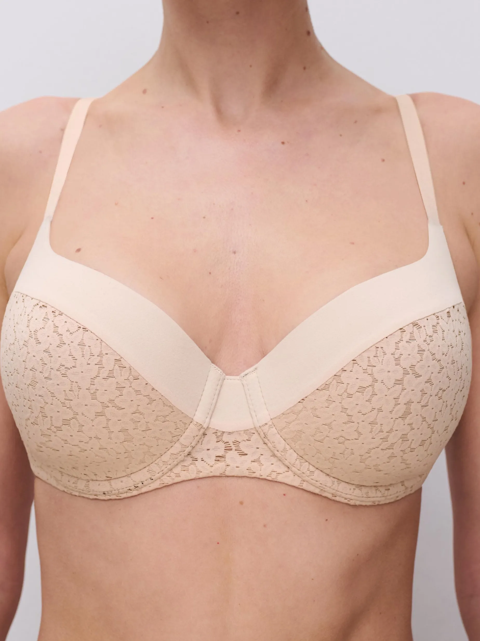 Chantelle EasyFeel Norah T-shirt BH - Goudkleurig Beige