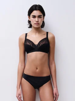 Chantelle Every Curve Beugelloze BH - Zwart