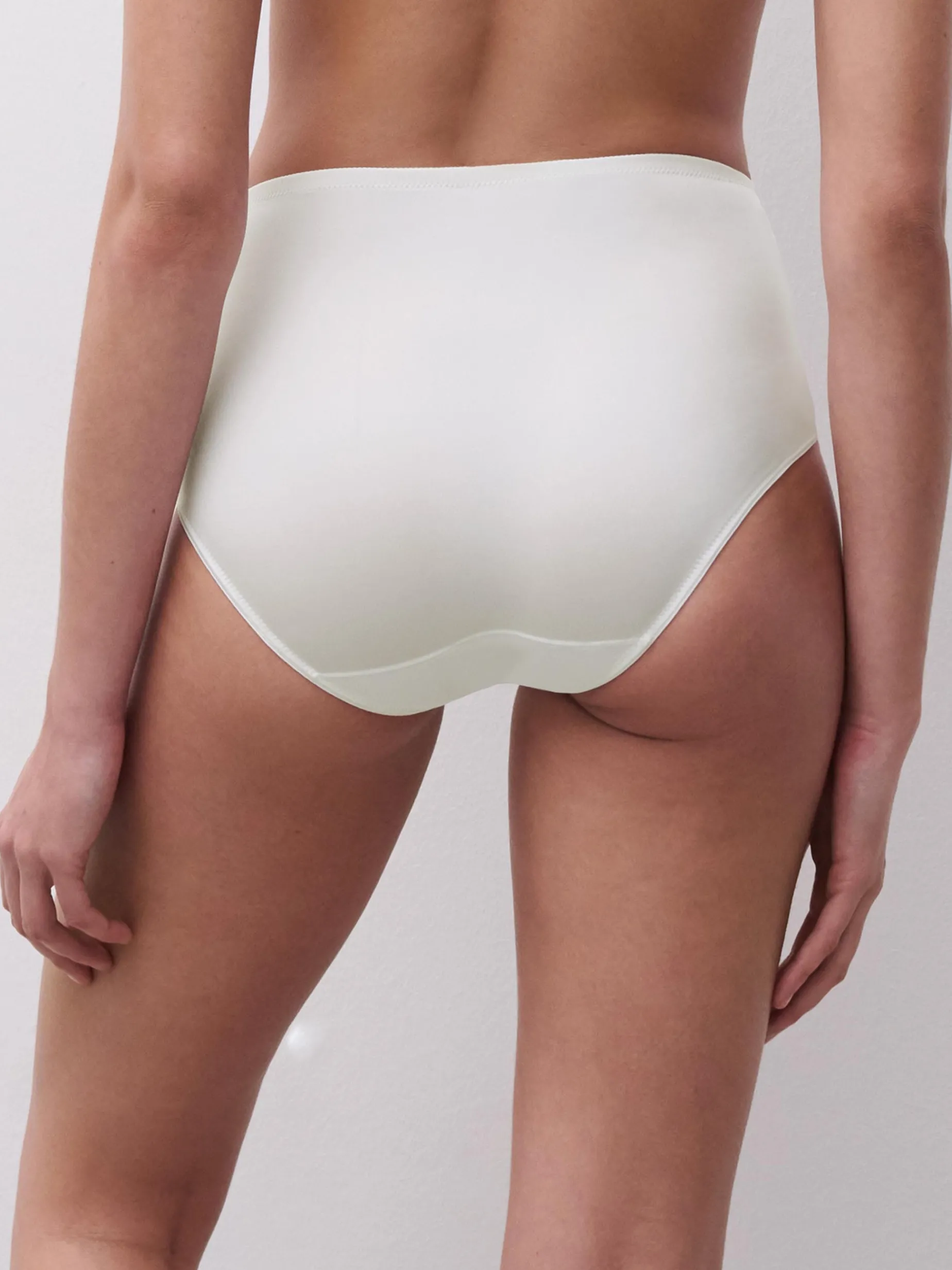 Chantelle Every Curve Hoge taille slip - Milk
